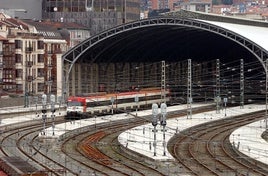 Los vigilantes de Renfe en Abando podrán usar espray de pimienta para protegerse