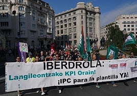 La movilización vinculada a la negociación del convenio colectivo contará a mediodía con una concentración frente a la Torre Iberdrola.