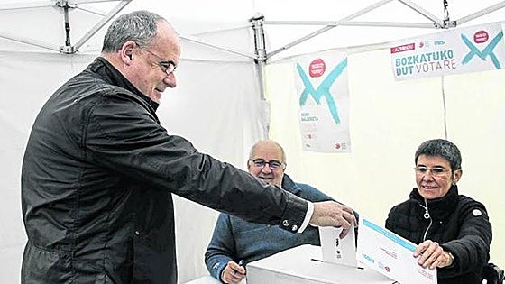 Tensas las costuras
