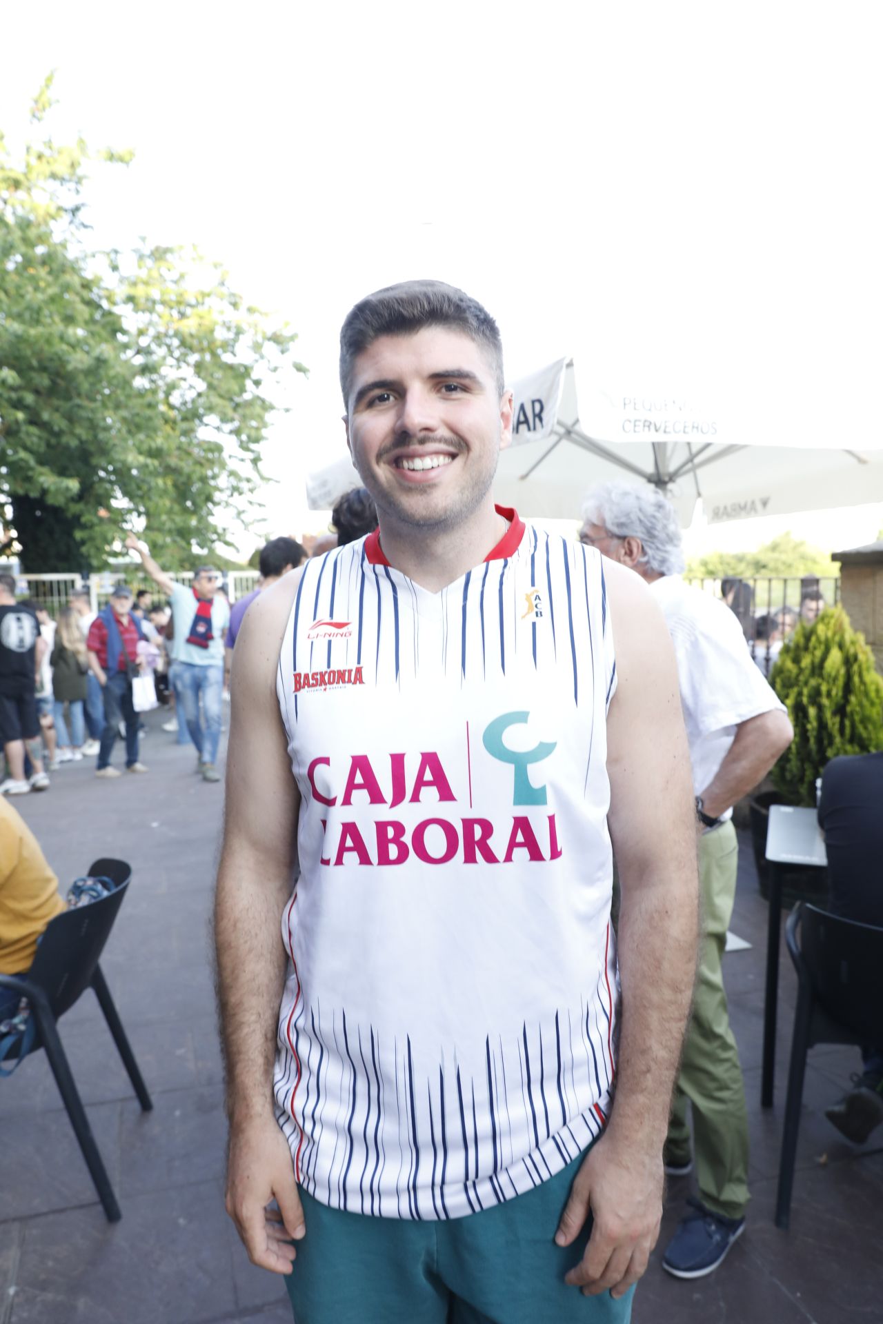 «La otra que compró mi hermano de segunda mano»