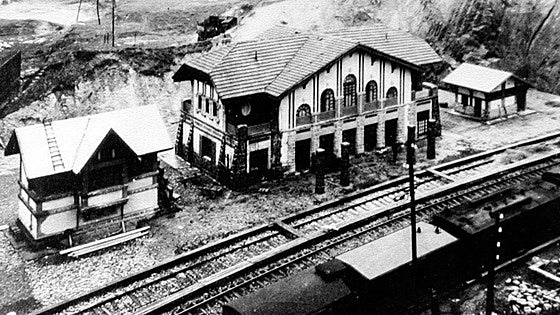 Félix, el joven que murió de un golpe en Basauri cuando viajaba de polizón en el techo de un tren