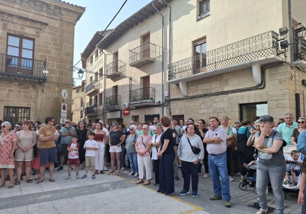 Rioja Alavesa condena la «violación en grupo» a una menor