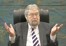 Lezertua presentará su renuncia tras diez años en el cargo.