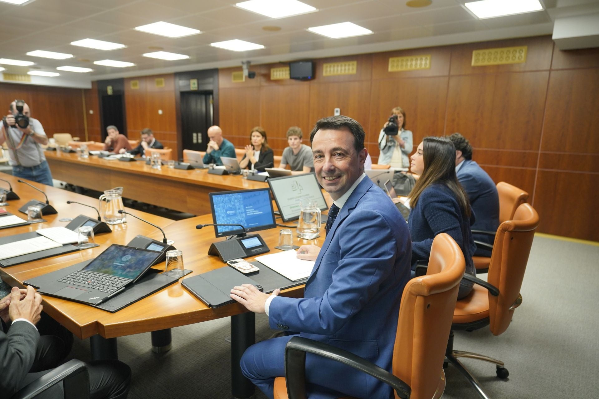 El vicelehendakari segundo y consejero de Economía, Trabajo y Empleo, en una comparecencia anterior.