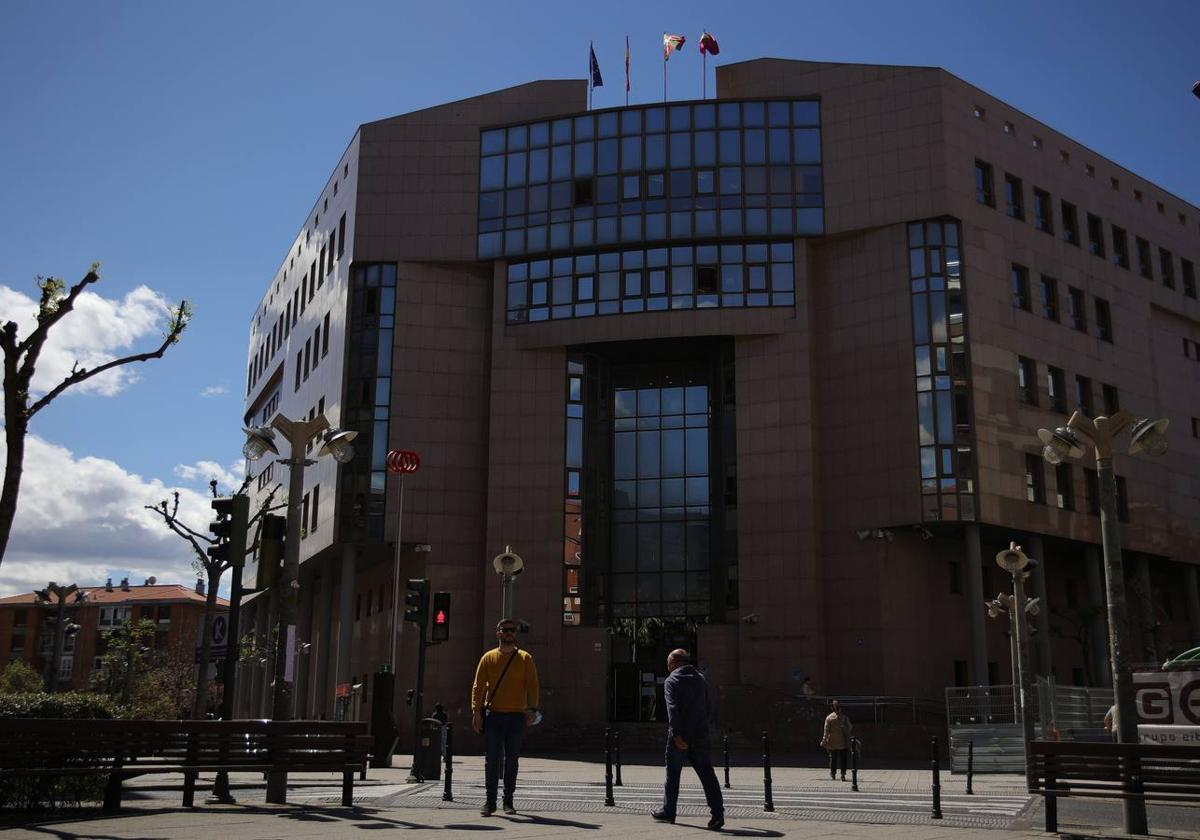 Imagen del Palacio de Justicia de Barakaldo, donde prevén a suprimir uno de los cuatro juzgados de instrucción.