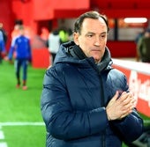 Joseba Etxeberria con el Eibar en Anduva.