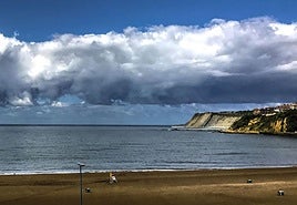 Las temperaturas se desploman 7 grados en tan sólo 20 minutos en la costa vizcaína