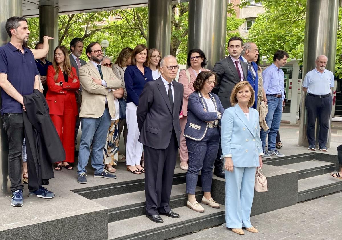 Jueces y fiscales de Álava, esta mañana de miércoles en el Palacio de Justicia de Vitoria.