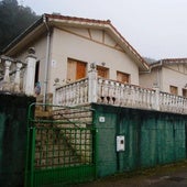 Viviendas de la urbanización Las Llamas II, en el Camino del Portillo de Argoños, donde se encontraban los okupas denunciados.
