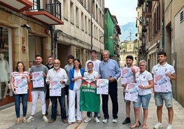Al acto acudieron el presidente de la Federación Vasca, Luis Sautu; el presidente del Tabirako Baqué, Hilario Pérez y la alcaldesa de Durango, Mireia Elkoroiribe, entre otros.