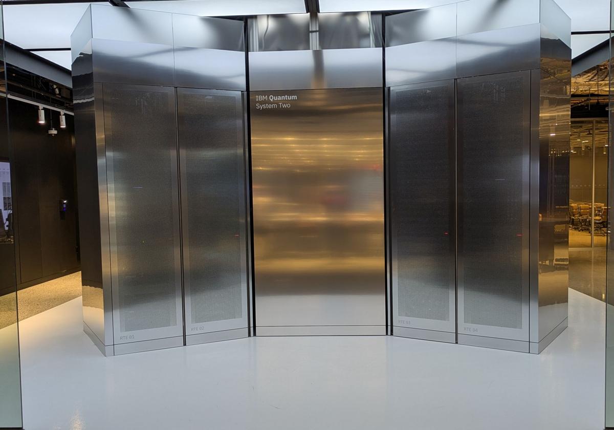 El System Two unicado en el IBM Thomas Watson Research Center.