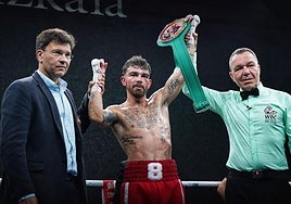 Jonfer celebra el título.