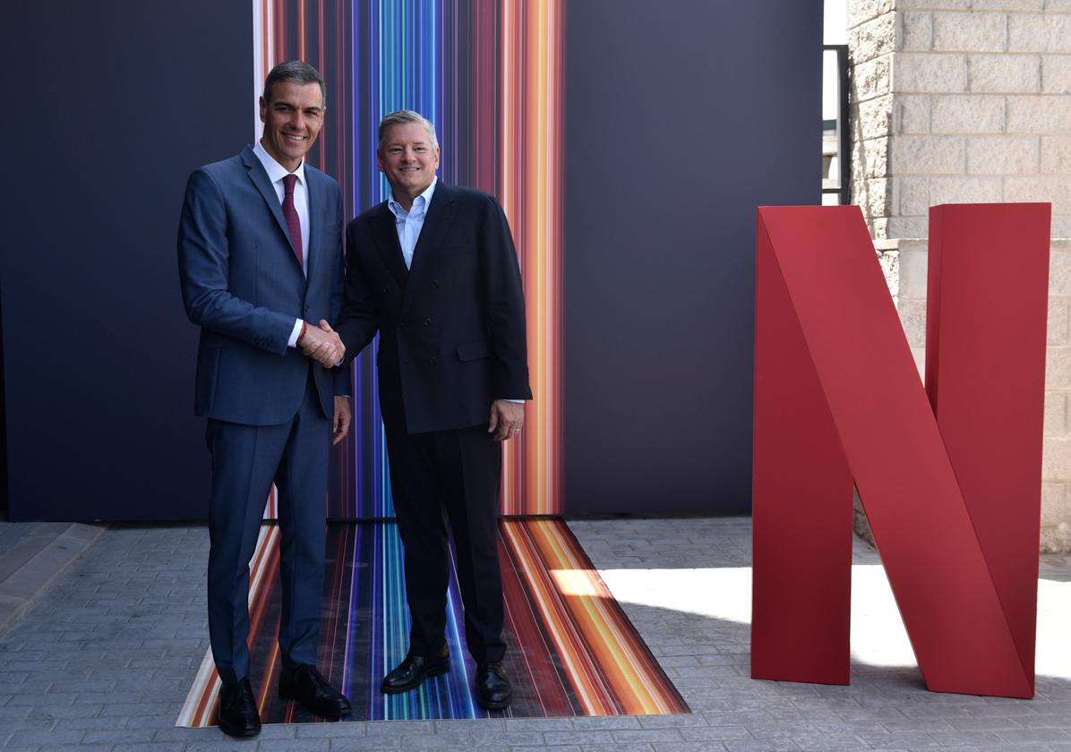 Pedro Sánchez con Ted Sarandos, co-CEO de Netflix.