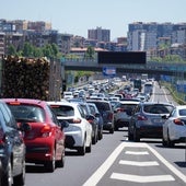 Atascos al suspenderse el metro y el tren por el apagon generalizado en España