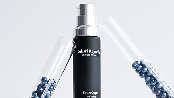 El sérum vitoriano que reduce arrugas y vende una unidad al minuto mejora su fórmula