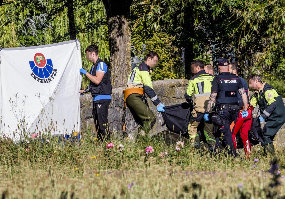 Los servicios de emergencia han recuperado el cuerpo.