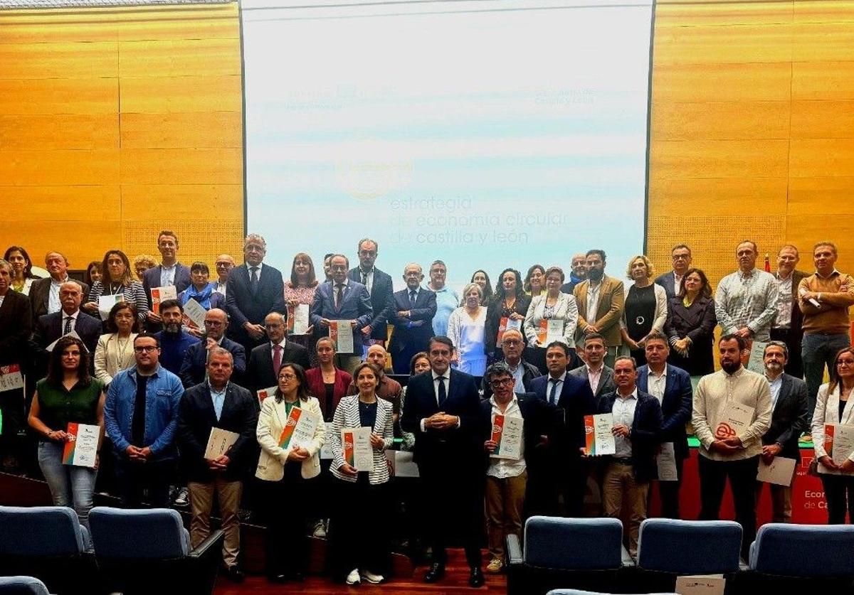 Con la firma de este pacto, Movilex se une a otras 215 entidades.