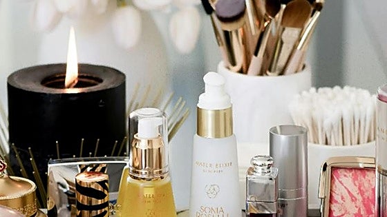 Sanidad ordena retirar tres lotes de un perfume de Stradivarius y todos los cosméticos de otras cuatro conocidas marcas