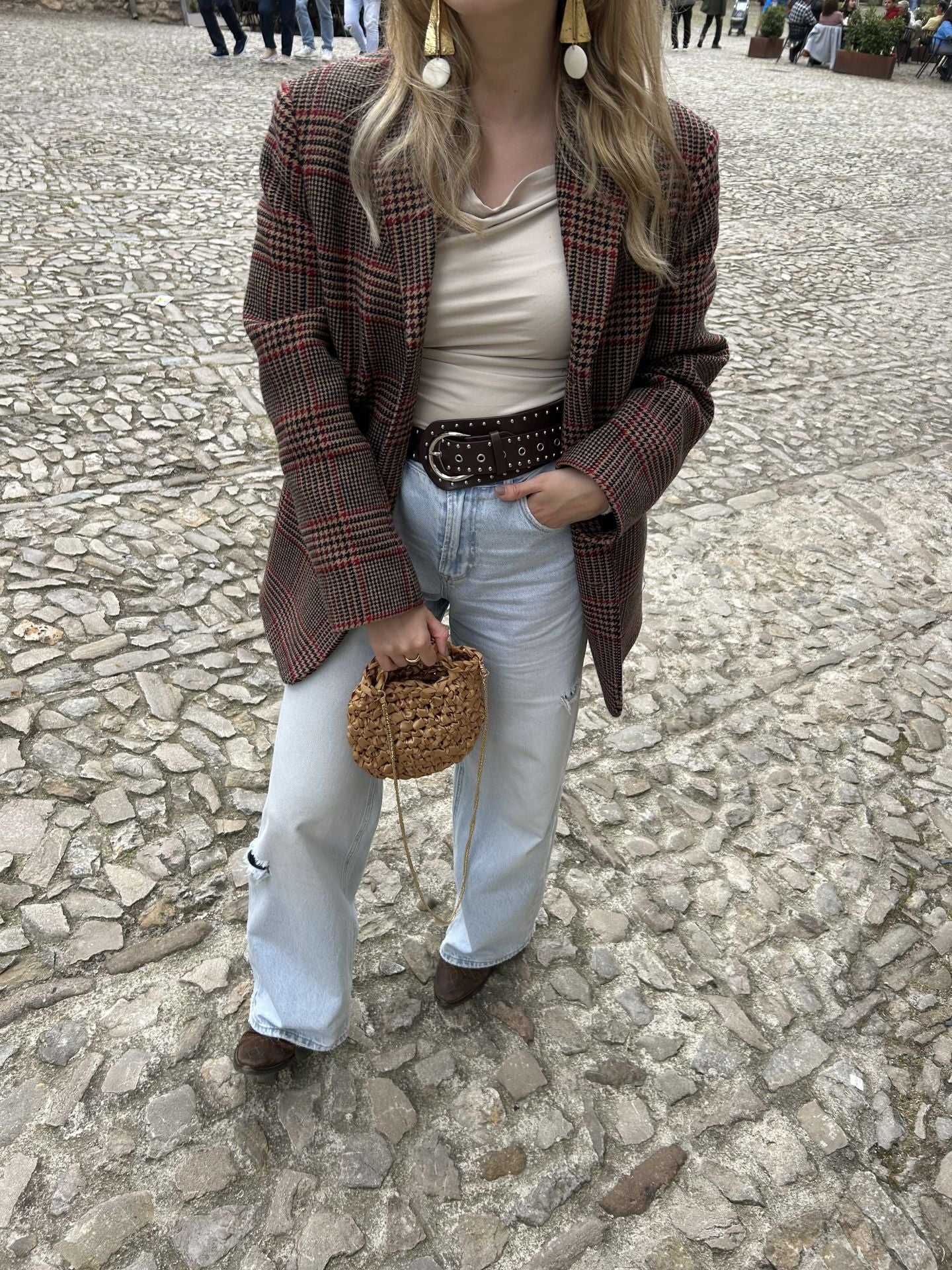 De Villarcayo a Granada: los bolsos coloridos de dos hermanas bilbaínas que triunfan en Instagram