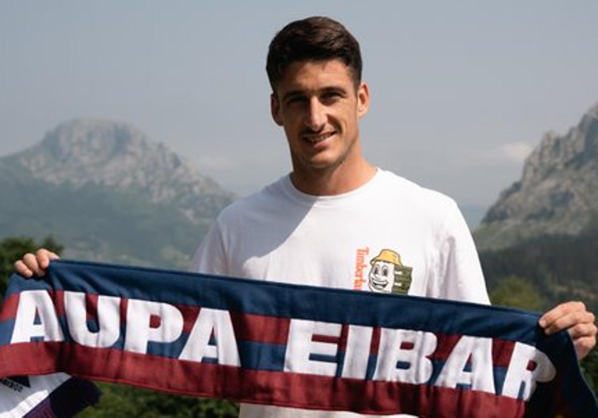 El recién fichado Lander Olaetxea será una de las novedades de la plantilla armera que dirigirá desde el inicio Beñat San José.