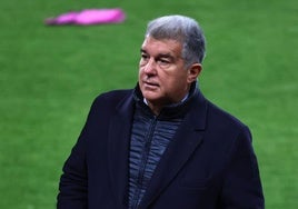Laporta desmiente a Tebas y anuncia una 'bomba': «Podremos fichar a un jugador que nos ilusiona mucho»