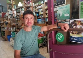 La genial idea de varias familias para que sus hijos no usen el móvil y a la que ya se han sumado 30 tiendas de Bilbao