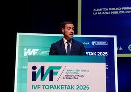 El lehendakari, Imanol Pradales, este viernes en el acto organizado por el Instituto Vasco de Finanzas