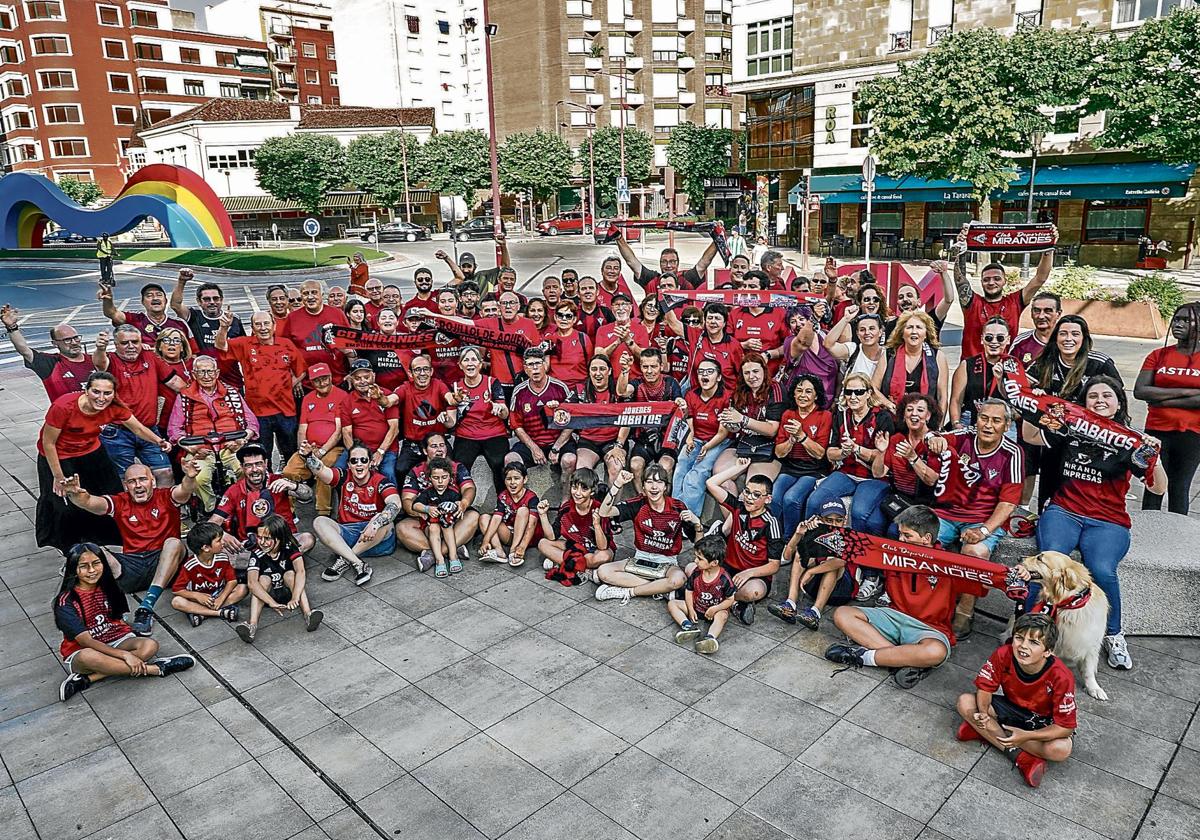 A por el ascenso con el apoyo de aficionados de todas las edades.