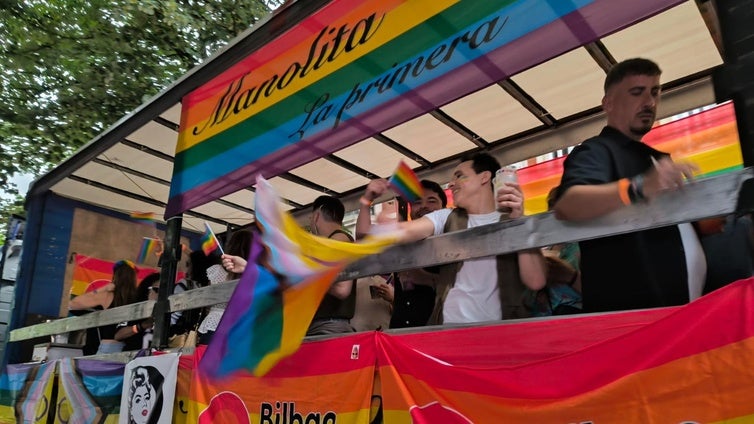 El Orgullo se reivindica por el centro de Bilbao