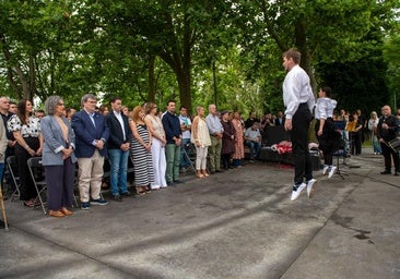 El acto ha contado con una nutrida representación institucional encabezada por el lehendakari Pradales