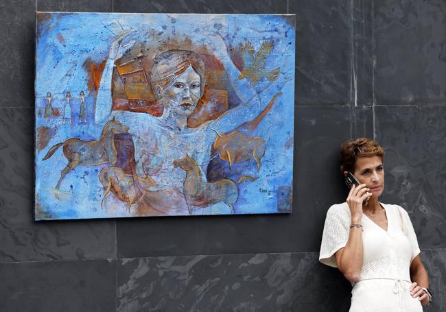 María Chivite, durante el pleno celebrado el jueves en el Parlamento navarro.
