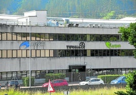 Exterior de la sede de Ternua Group en Mondragón, en una imagen de esta semana.