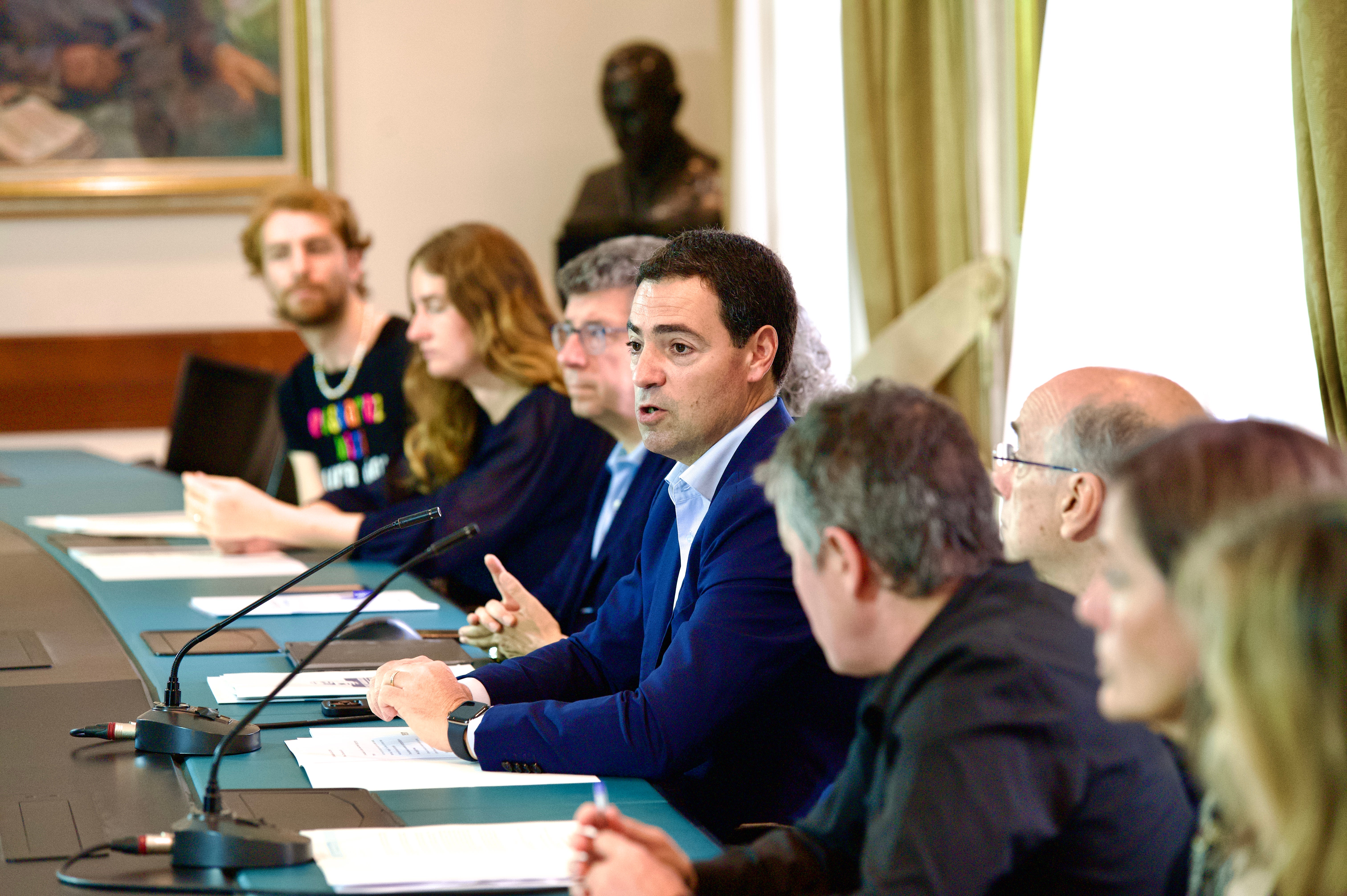 El lehendakari ha presidido en Bilbao la reunión del Consejo Asesor del Euskera.