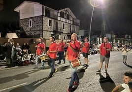 Desfile de las fiestas de Sanfuentes.