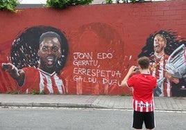 El mural tras ser vandalizado.