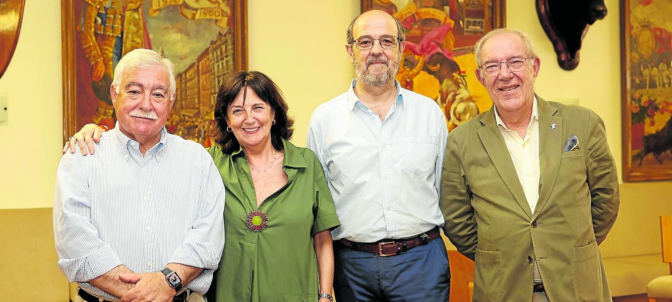 Pedro González, Carmela Vicario, Rafael Ferrer y Javier Nebreda.