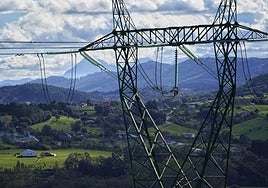 Solaria modifica la línea de alta tensión que cruzará Bizkaia para reducir su impacto ambiental