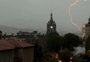 Más de 3.300 rayos en Bizkaia por la tormenta