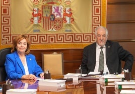 El presidente y la vicepresidenta del Tribunal Constitucional, Cándido Conde Pumpido e Inmaculada Montalbán.