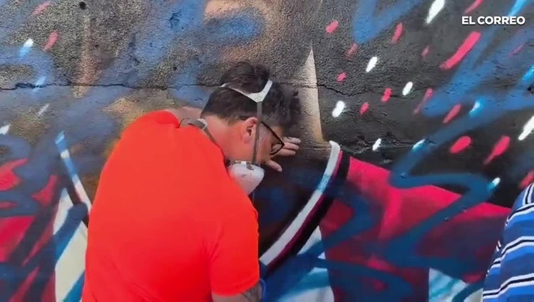 Vuelven a vandalizar la cara de Nico en el mural de los Williams