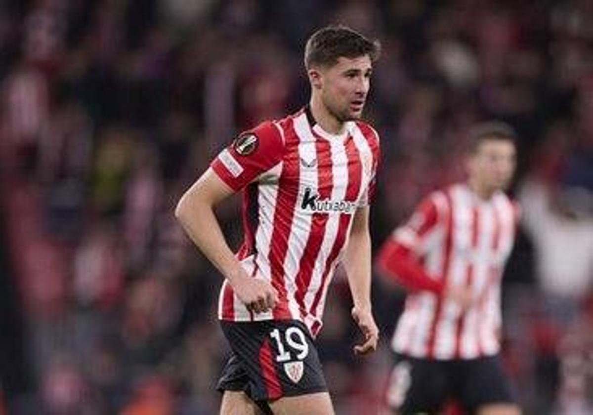 Martón en un duelo de Europa League con el Athletic.