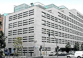 Exterior de la sede de Hacienda de la Diputación.