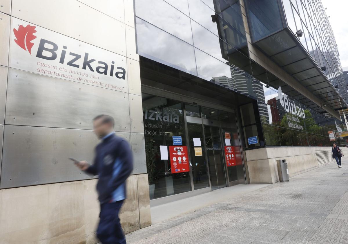 Los grandes morosos a la Hacienda vizcaína mantienen una deuda de casi 600 millones