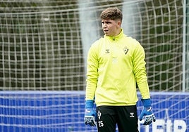 Ibon Ispizua durante un entrenamiento con el Eibar.