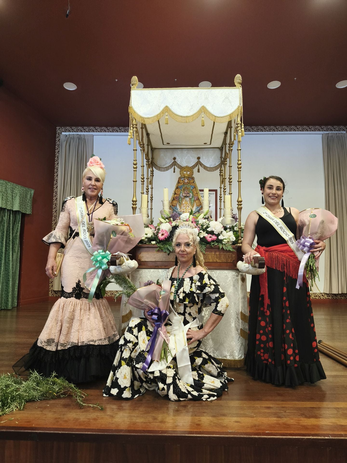Rosa María Muela, Aurora Gil de la Mata y Yasmin Zubielqui.