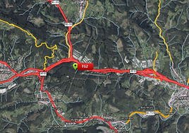 Cuatro heridos tras una colisión frontal en Galdakao