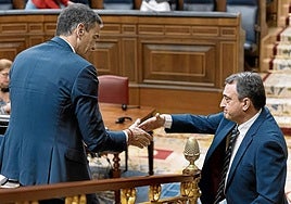 Pedro Sánchez, en un debate en el Congreso con Aitor Esteban, hoy presidente del PNV.