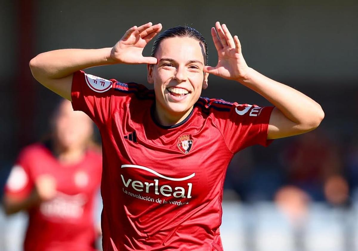 Carmen Sobrón celebra uno de sus goles marcados con Osasuna.