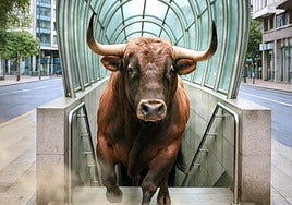 Metro Bilbao lamenta el uso sin permiso de un 'fosterito' para anunciar el cartel de la feria taurina de Aste Nagusia