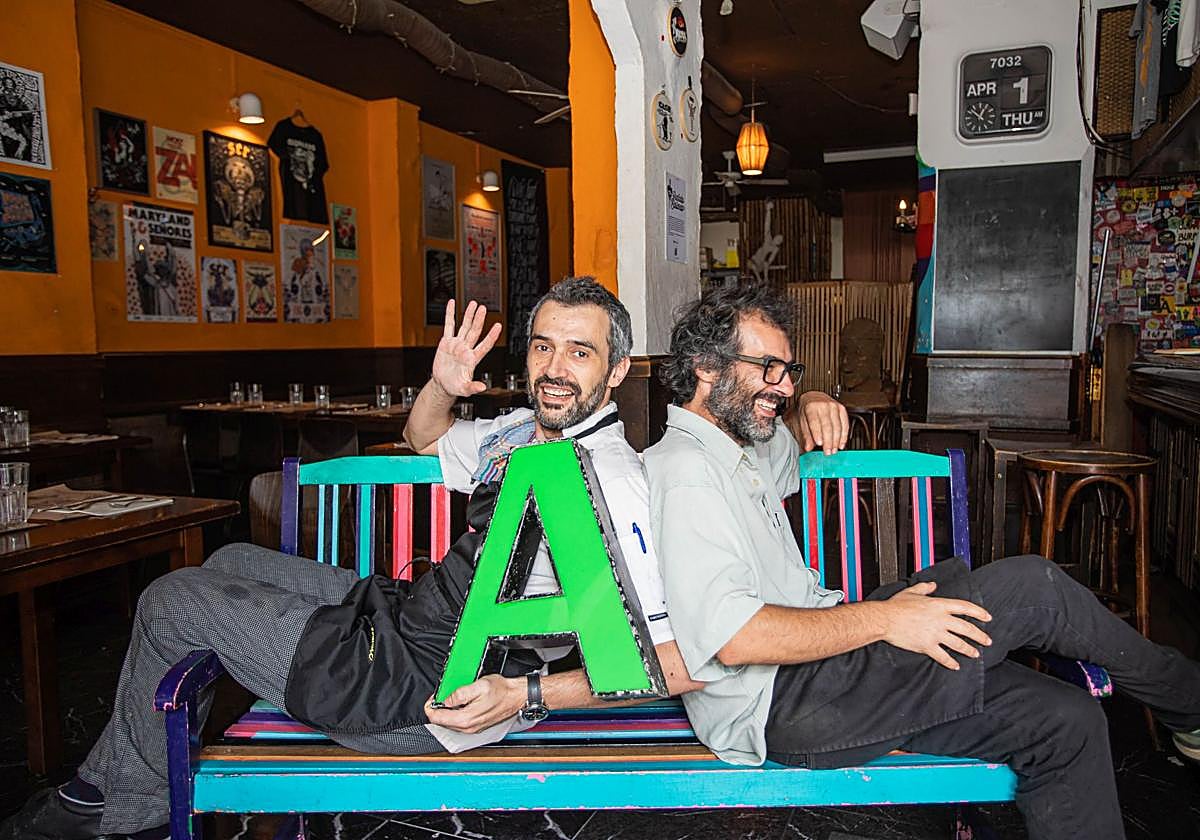 Dónde comer y beber en Bilbao durante el BBK Live: 10 bares con personalidad para empezar la fiesta